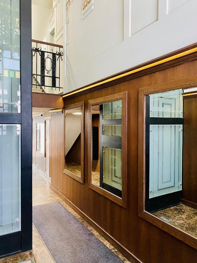 Beautiful Studio For Couples With Air Conditioning - Old Town & Main Station คราคูฟ ภายนอก รูปภาพ
