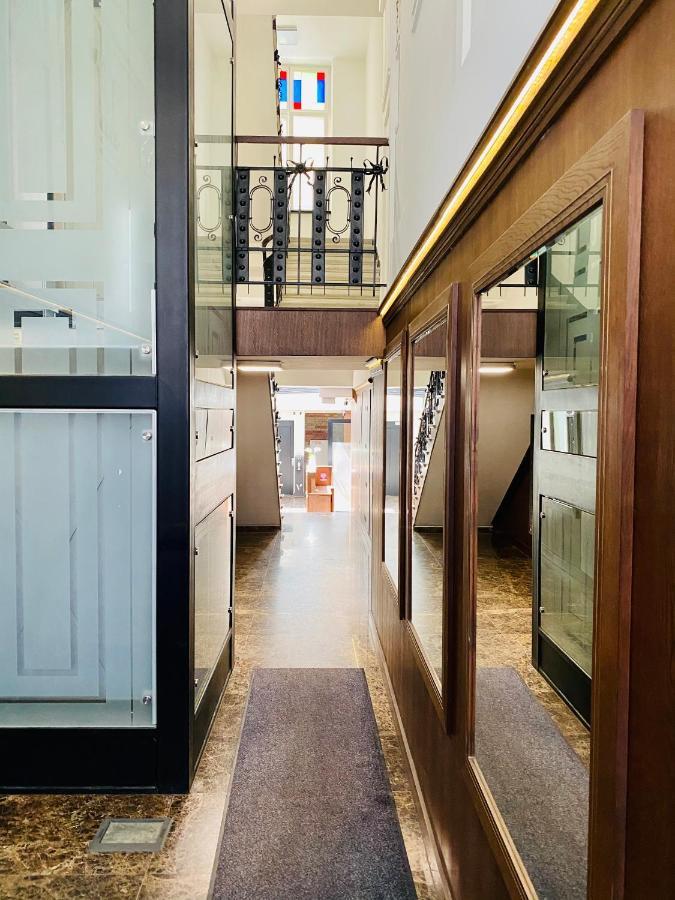 Beautiful Studio For Couples With Air Conditioning - Old Town & Main Station คราคูฟ ภายนอก รูปภาพ